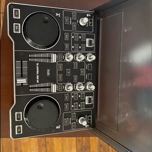 Hercules  DJ Control MP3